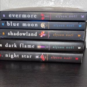 Alyson Noel evermore book set